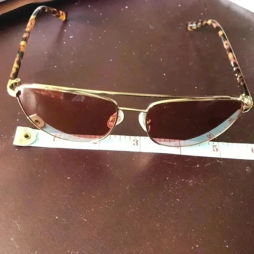 Oscar de la Renta Women’s Aviator Sunglasses